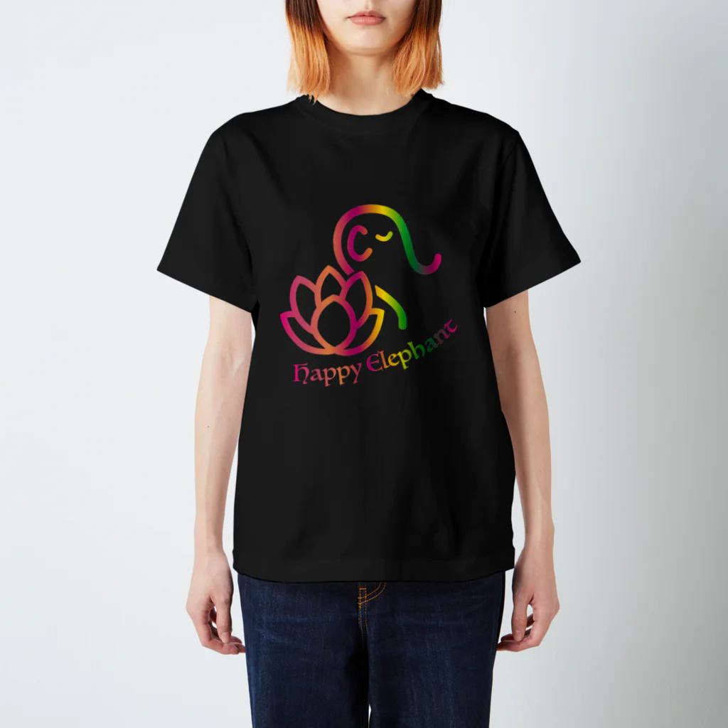 SawadeechaoのHappyElephant（マルチピンク） スタンダードTシャツ