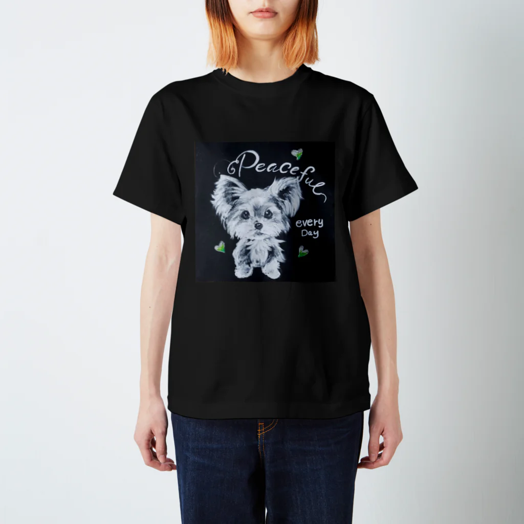 ぱすてるPOPの黒板わんにゃんのヨークシャテリア スタンダードTシャツ