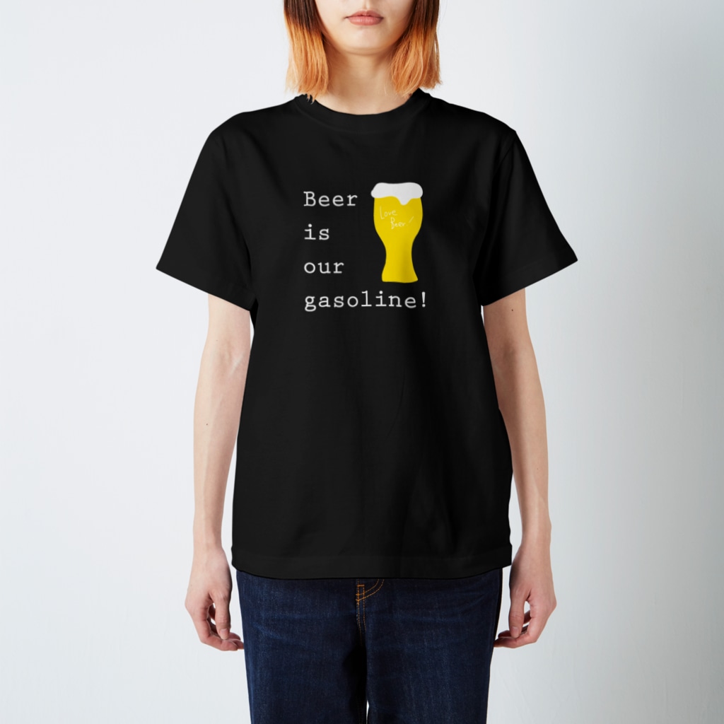 ビールとデザイン。のビールはガソリンです。 Regular Fit T-Shirt