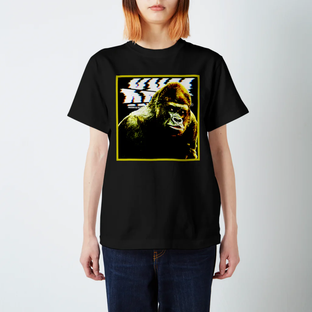KARAKURIMASK のゴリラスクウェアロゴ Regular Fit T-Shirt
