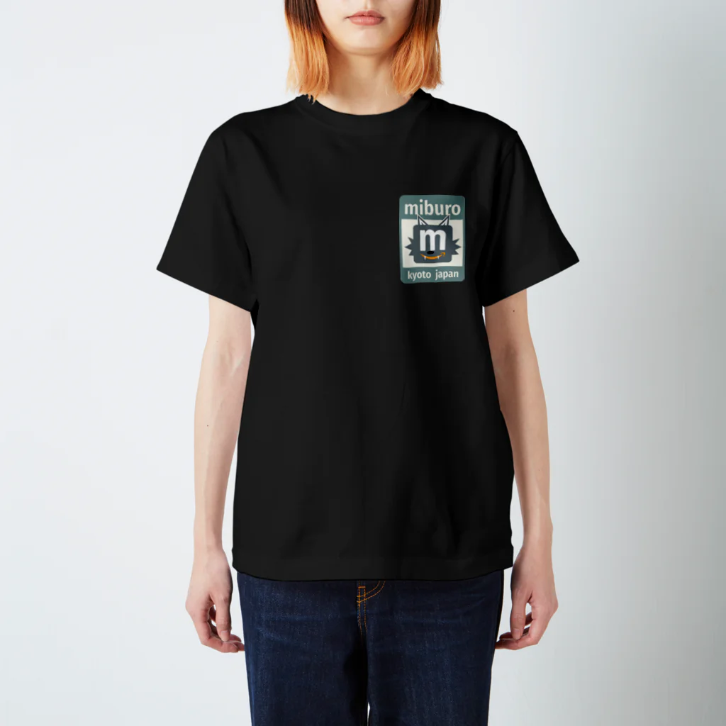 No.326のステッカーロゴ(グレー) Regular Fit T-Shirt