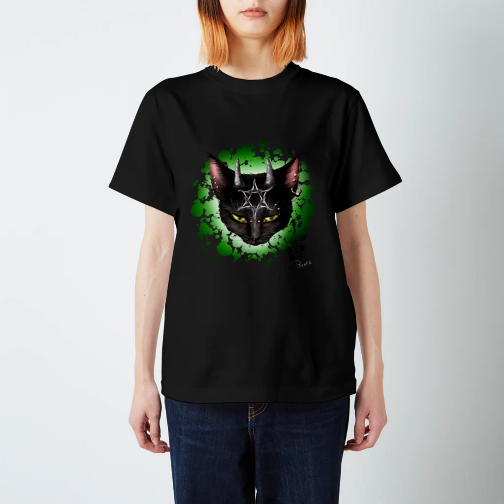 PINK♥CATのメタル風味ツノ猫 スタンダードTシャツ