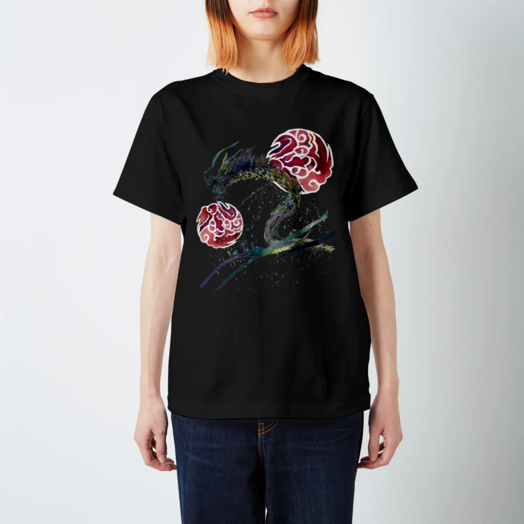 WAMI ARTの赤八雲昇るタツ(竜) Regular Fit T-Shirt