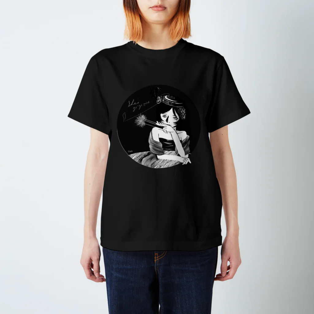 るなの隠れ場のShe's gorgeous. スタンダードTシャツ