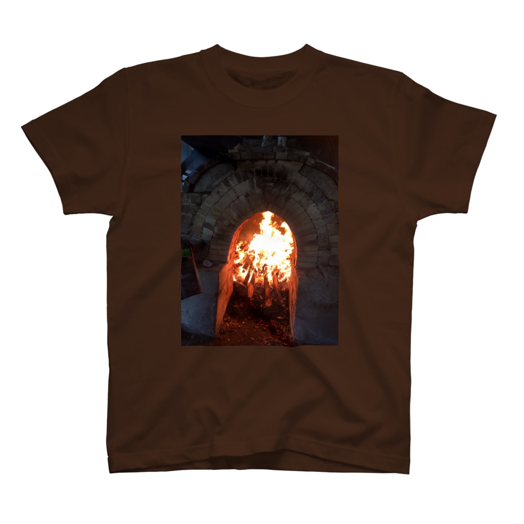 なつの薪窯の火 Regular Fit T-Shirt