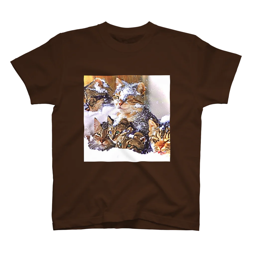 KamKamuの雪と猫 スタンダードTシャツ