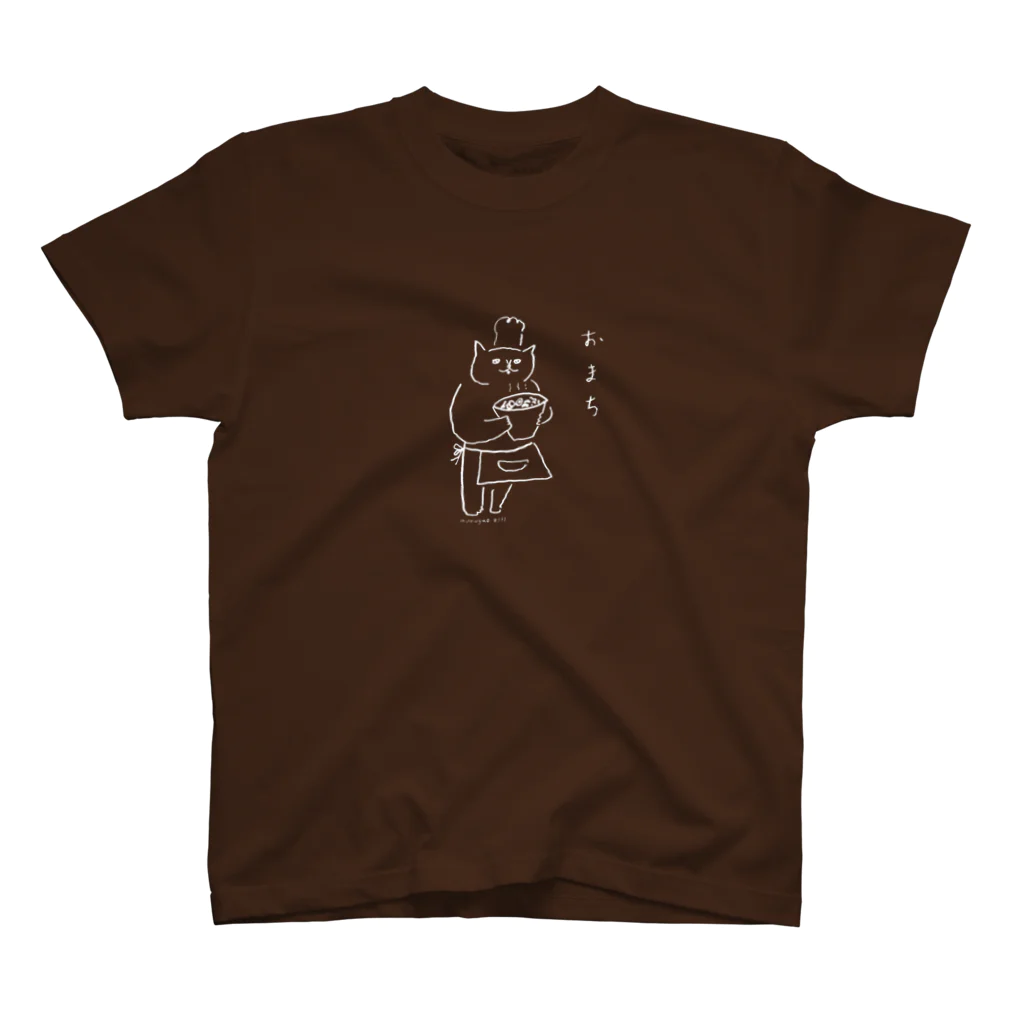 丸顔シャンデリアのおまち猫　白抜き Regular Fit T-Shirt