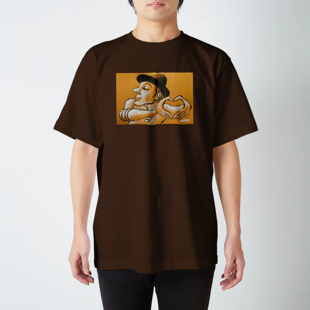 arayan1970のハートを作る人 Regular Fit T-Shirt