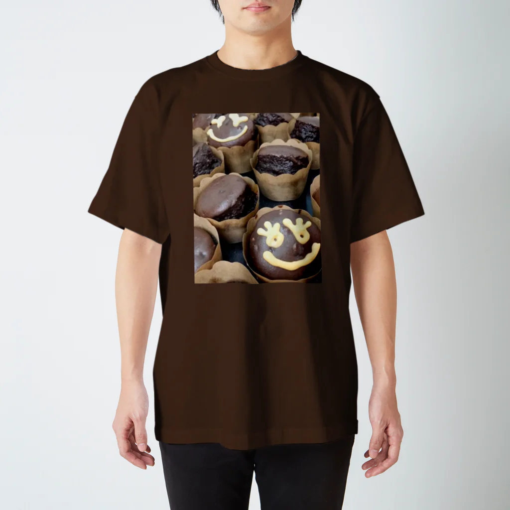 Puuuky＊Marketのチョコカップケーキ Regular Fit T-Shirt