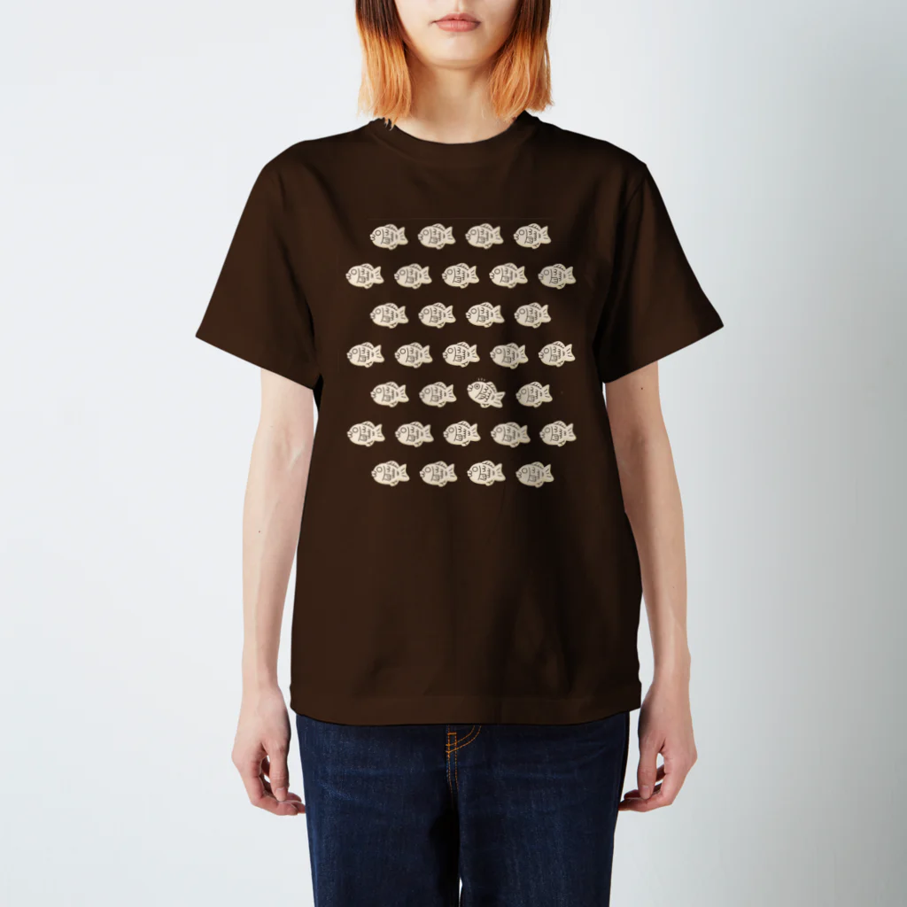 イラスト MONYAAT の養殖たい焼き Dクリーム Regular Fit T-Shirt