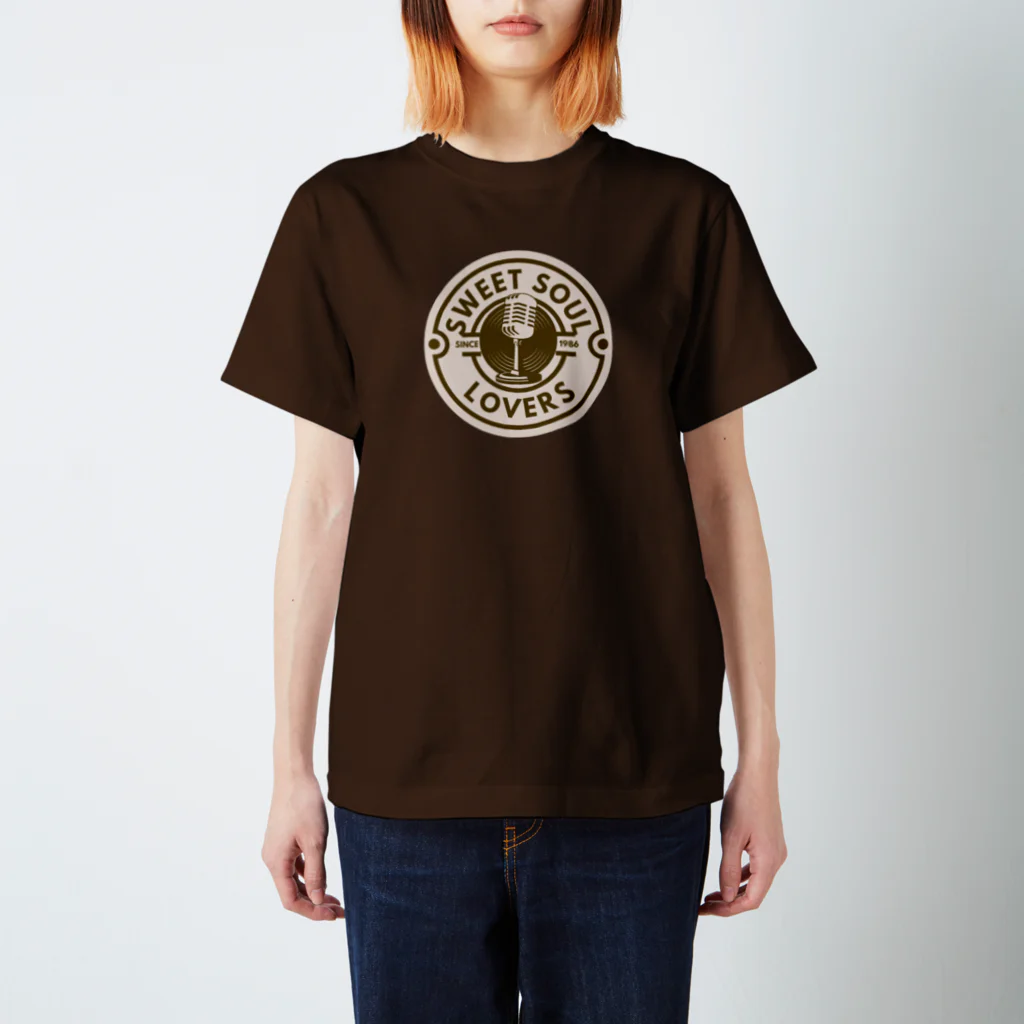 soul_mateのSweet Soul Lovers★クラシックマイク（ピンクベージュ×チョコブラウン） Regular Fit T-Shirt
