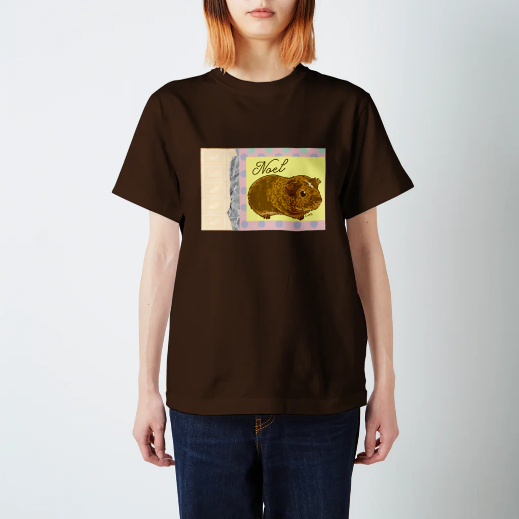 Lichtmuhleのモルモットチョコ-ノエルちゃん スタンダードTシャツ