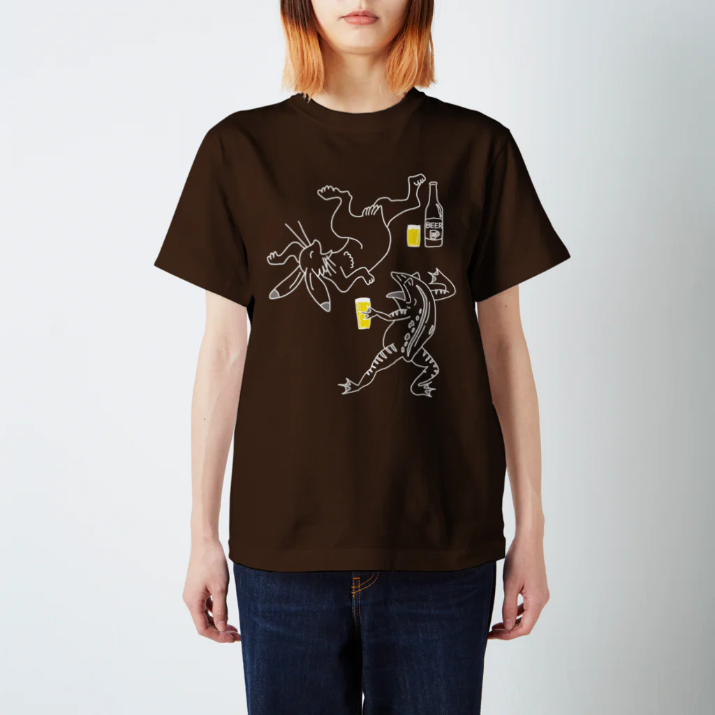 ビールとアート TM-3 Designの名画 × BEER：フロントプリント・背面ロゴ入（鳥獣戯画）白線画 Regular Fit T-Shirt