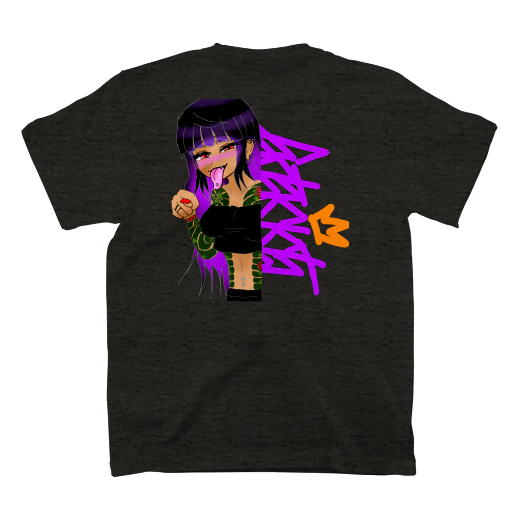 FS108(ファンタジスタ入れ歯)イラスト　絵描きの和彫りちゃん Regular Fit T-Shirtの裏面