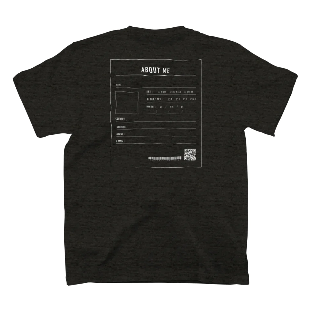 melt designのABOUT ME スタンダードTシャツの裏面