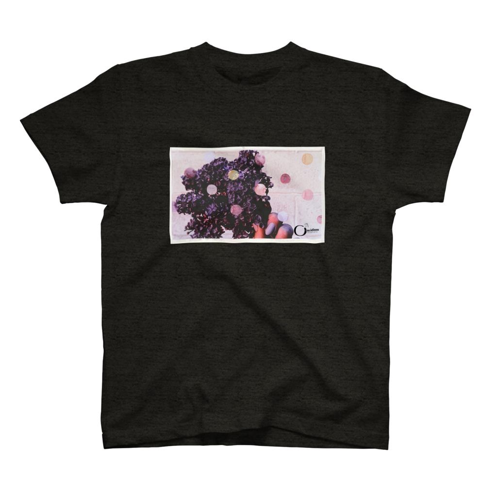 Oncidium  by minamisenaのドット T-Shirt