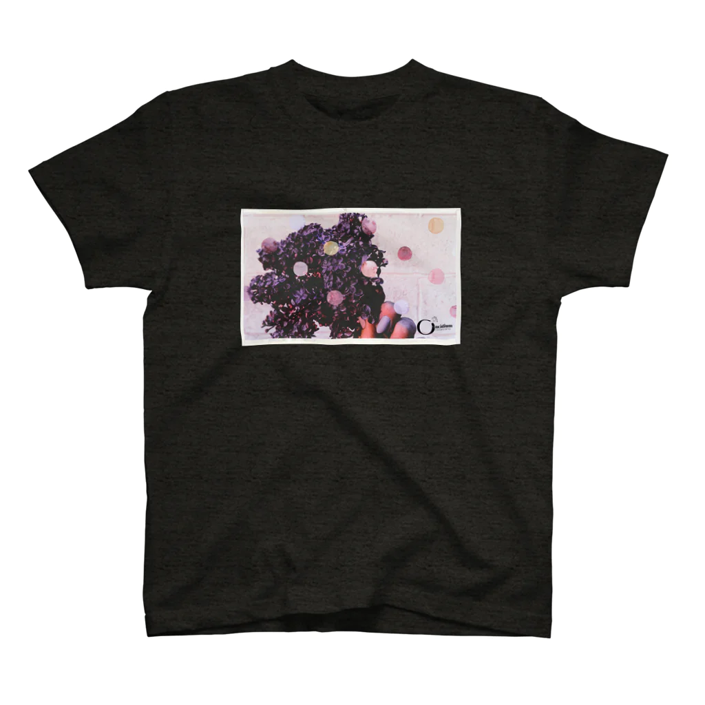 Oncidium  by minamisenaのドット スタンダードTシャツ