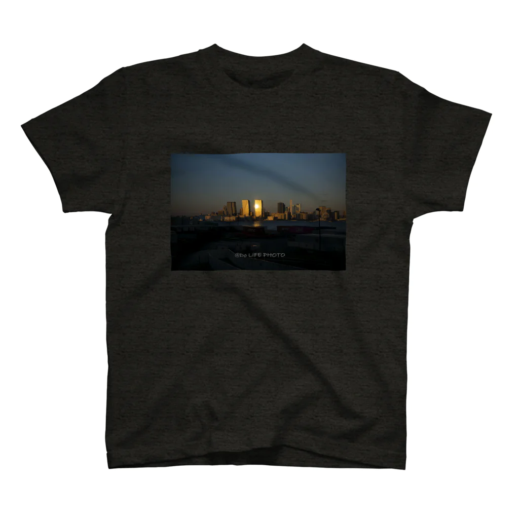 Do LIFEのお店の芝浦ふ頭からの夕景 スタンダードTシャツ