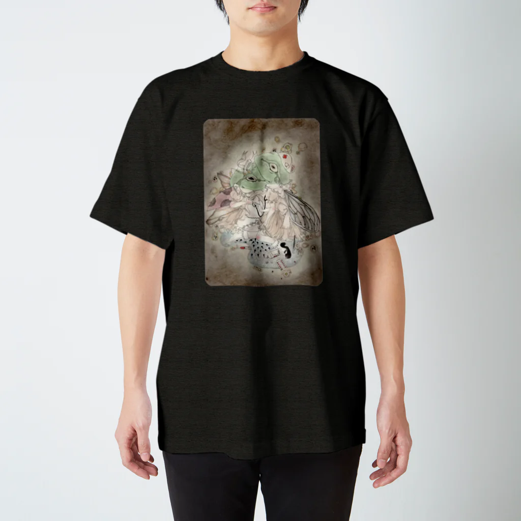 ねんねん虫のおいしゃさんごっこ Regular Fit T-Shirt