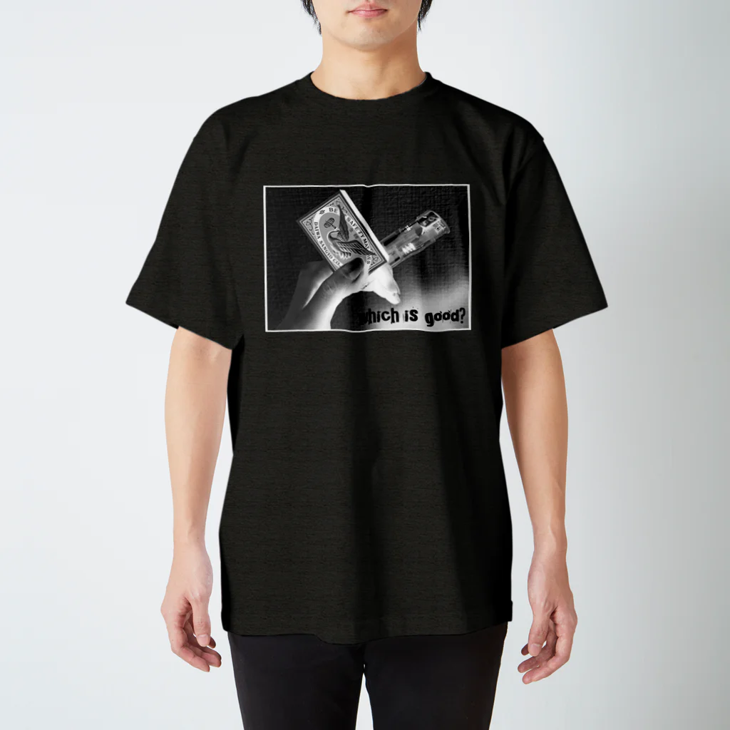 古春一生(Koharu Issey)のマッチ派？ライター派？(3) Regular Fit T-Shirt