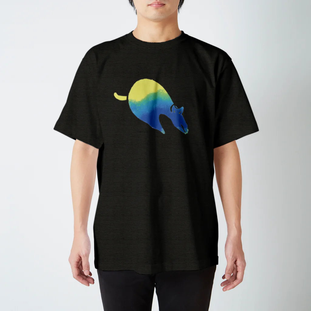 miiyaの三居屋のa piece of animation にじいろの黒ねこ TTTe Regular Fit T-Shirt