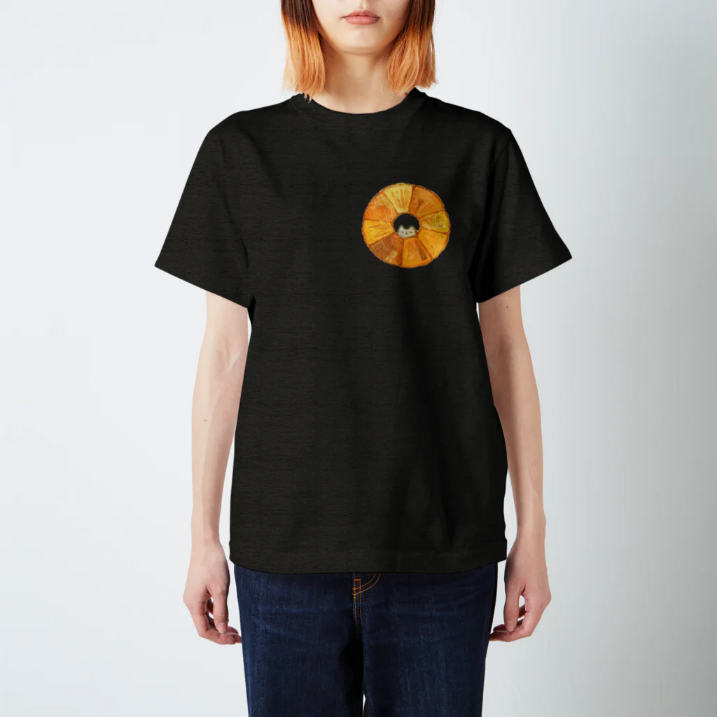 さくらもち屋SUZURI店のねことパイナップル Regular Fit T-Shirt