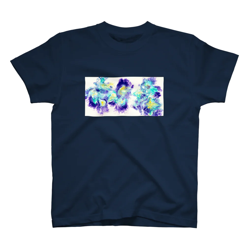 天宮エリカのblue pansy Regular Fit T-Shirt