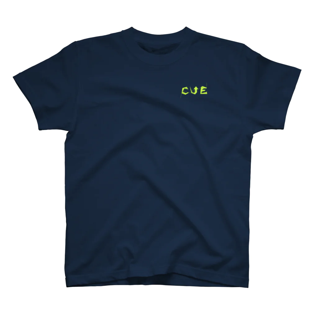 CUE_のCUE... Regular Fit T-Shirt