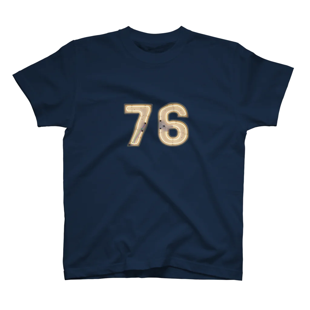 粉屋の76 Regular Fit T-Shirt