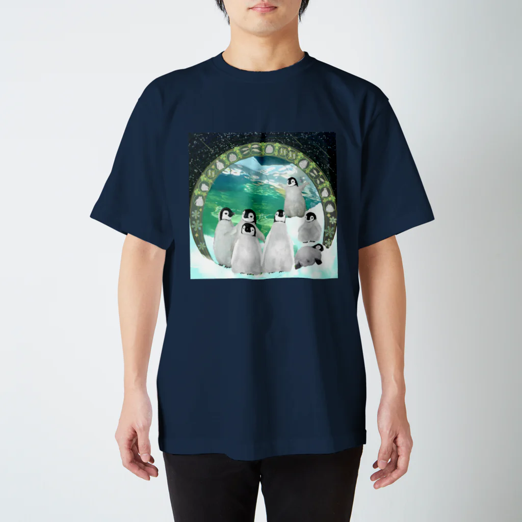 コウテイペンギン至上主義のコウテイペンギンのヒナ　たくさん Regular Fit T-Shirt