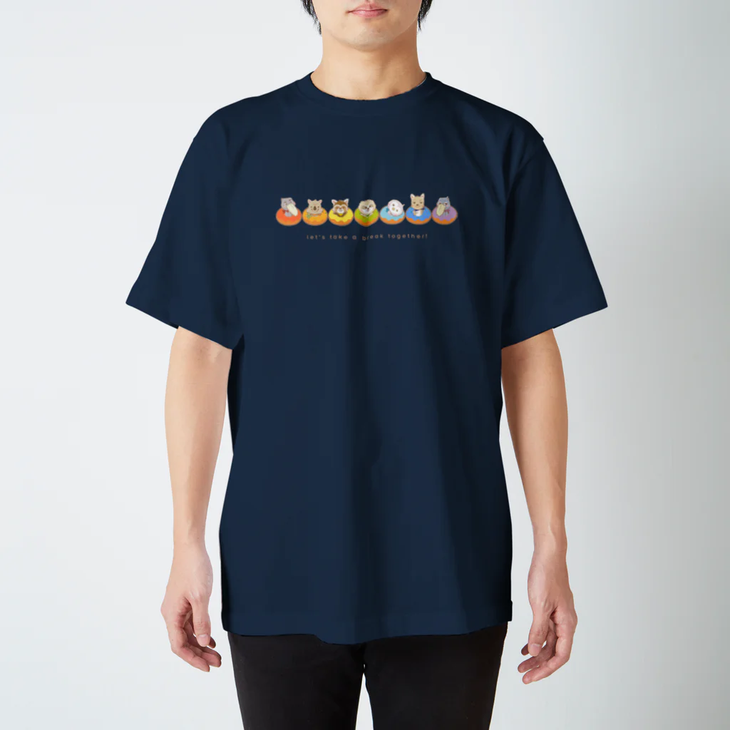 Heatfull_SOYOKAZEのそよかぜファミリー in ドーナツホール スタンダードTシャツ