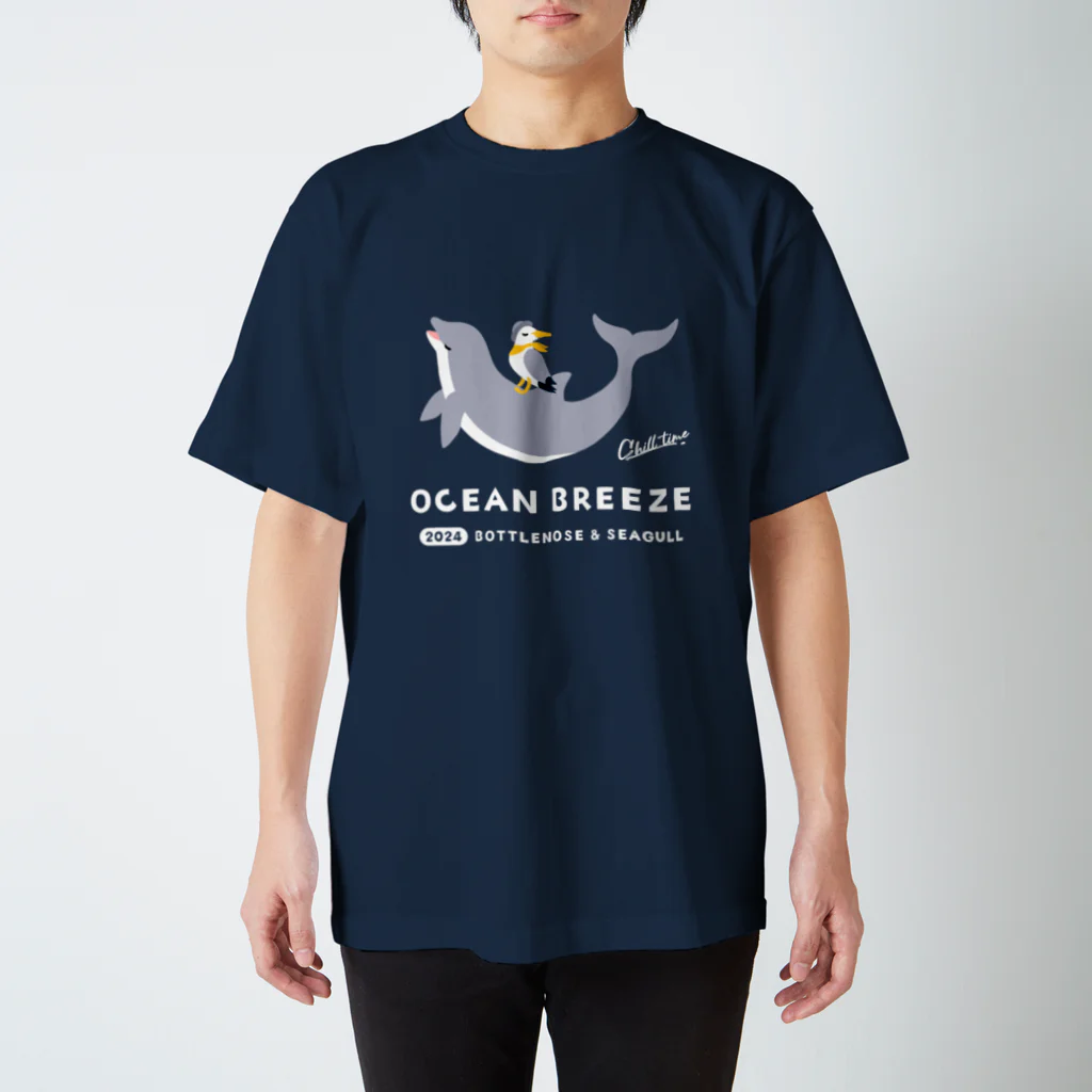 QROOVYのバンドウイルカさんとカモメくん Regular Fit T-Shirt