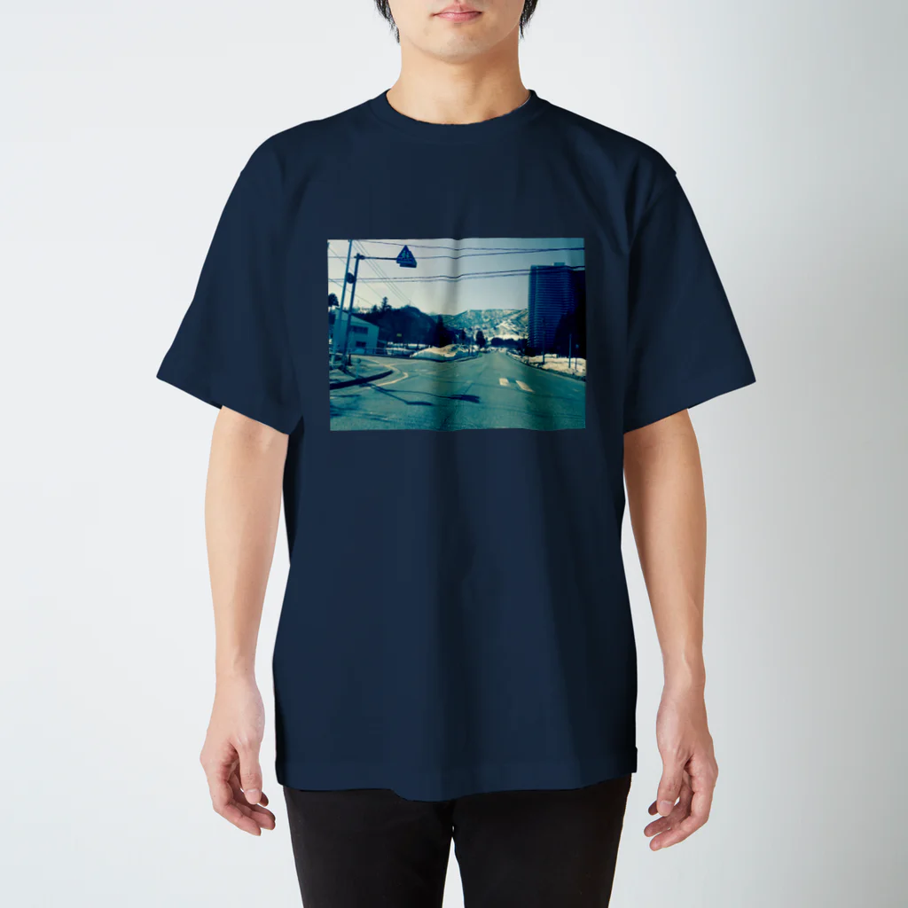 ひなののロードオブアンメジャー Regular Fit T-Shirt