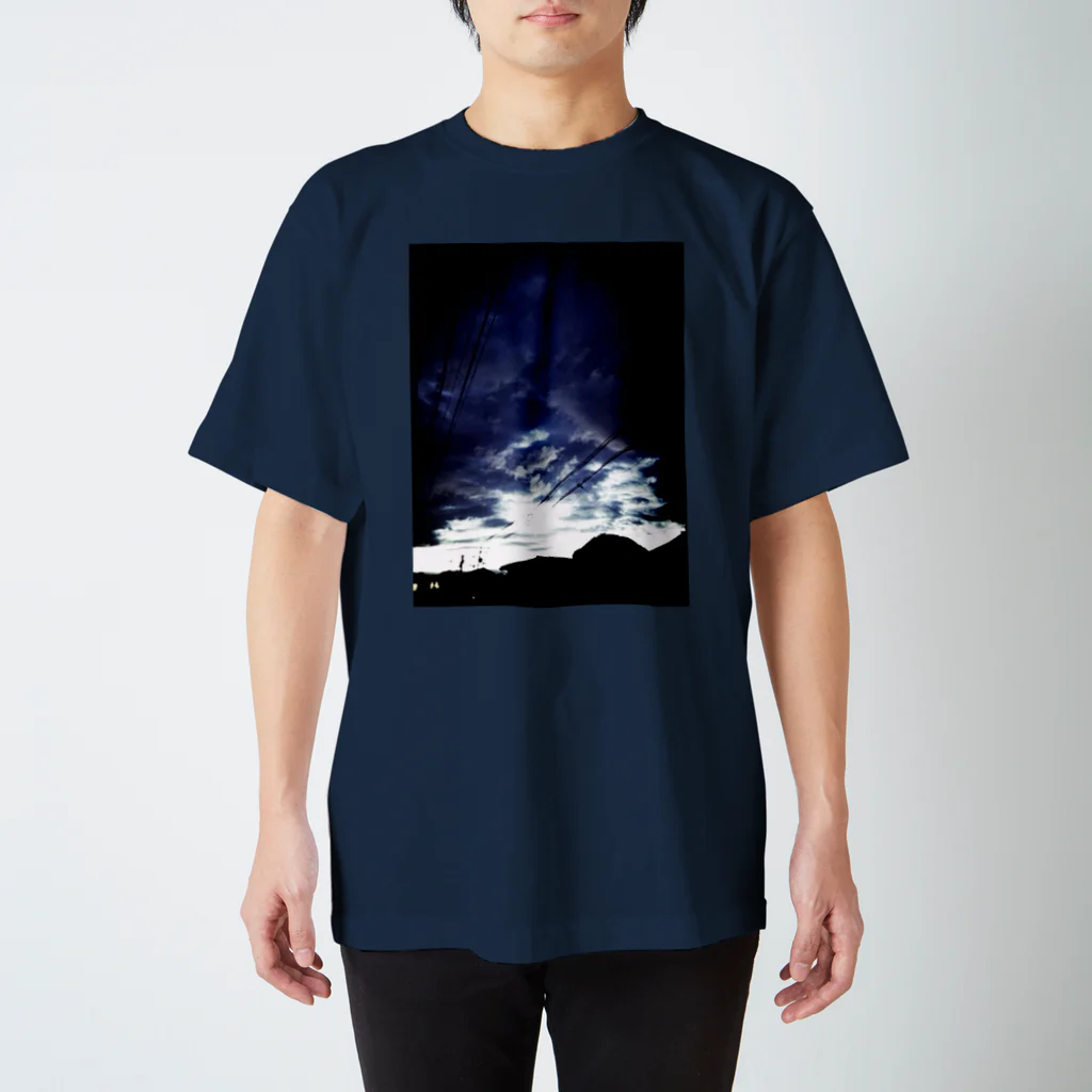 ももよの曇天 Regular Fit T-Shirt