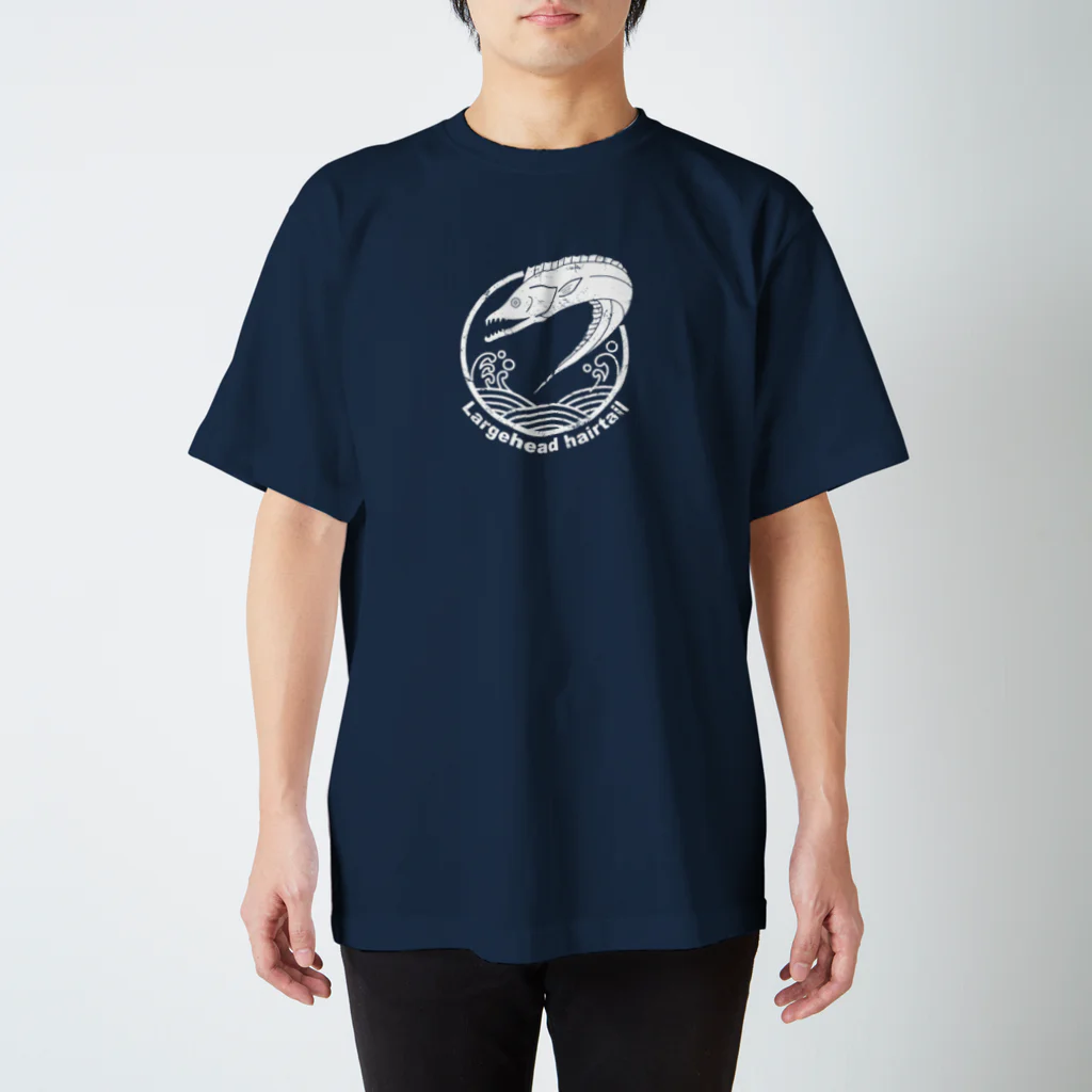 トモカワ ヒロサキ デザインショップの荒波の太刀魚 Regular Fit T-Shirt