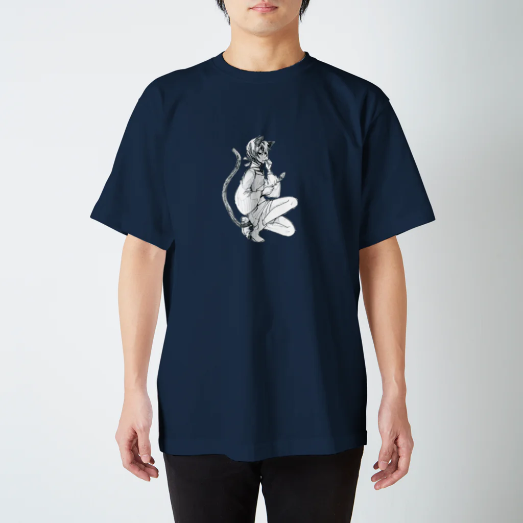 ひまの黒猫のらんち Regular Fit T-Shirt