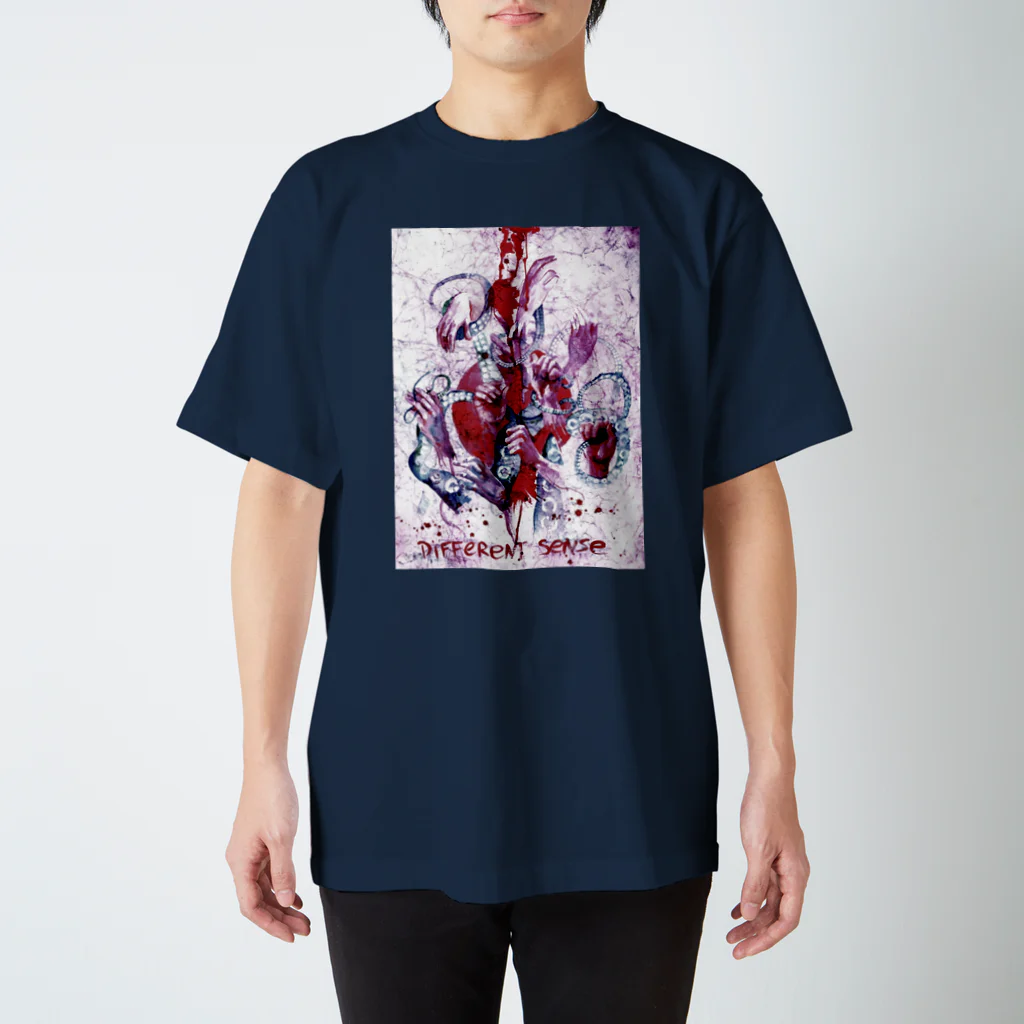 BLACK-UROBOROSの異なる感性 Regular Fit T-Shirt