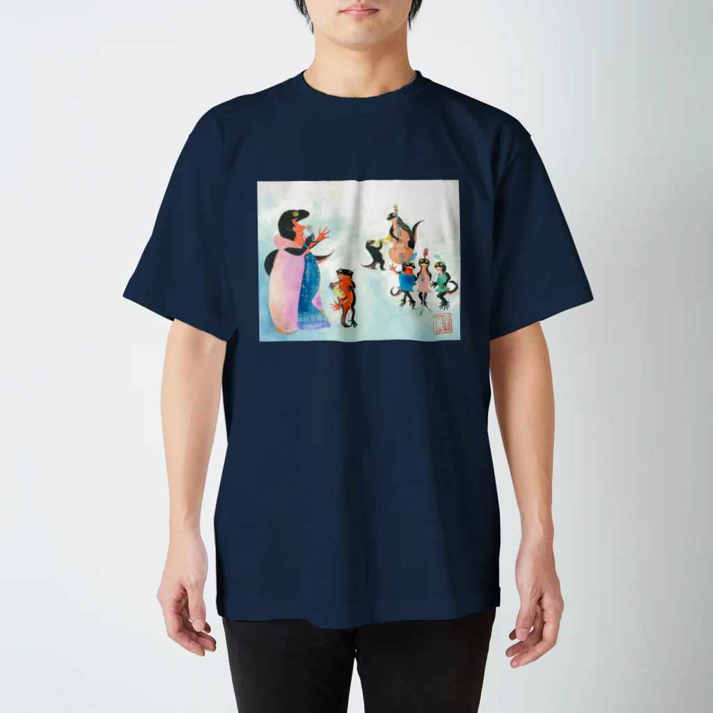 やもいも　（ヤモリ&イモリ）のイモリのライブ Regular Fit T-Shirt