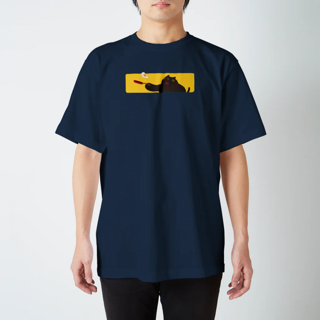 myon shopのねこ fat cat cooking Regular Fit T-Shirt