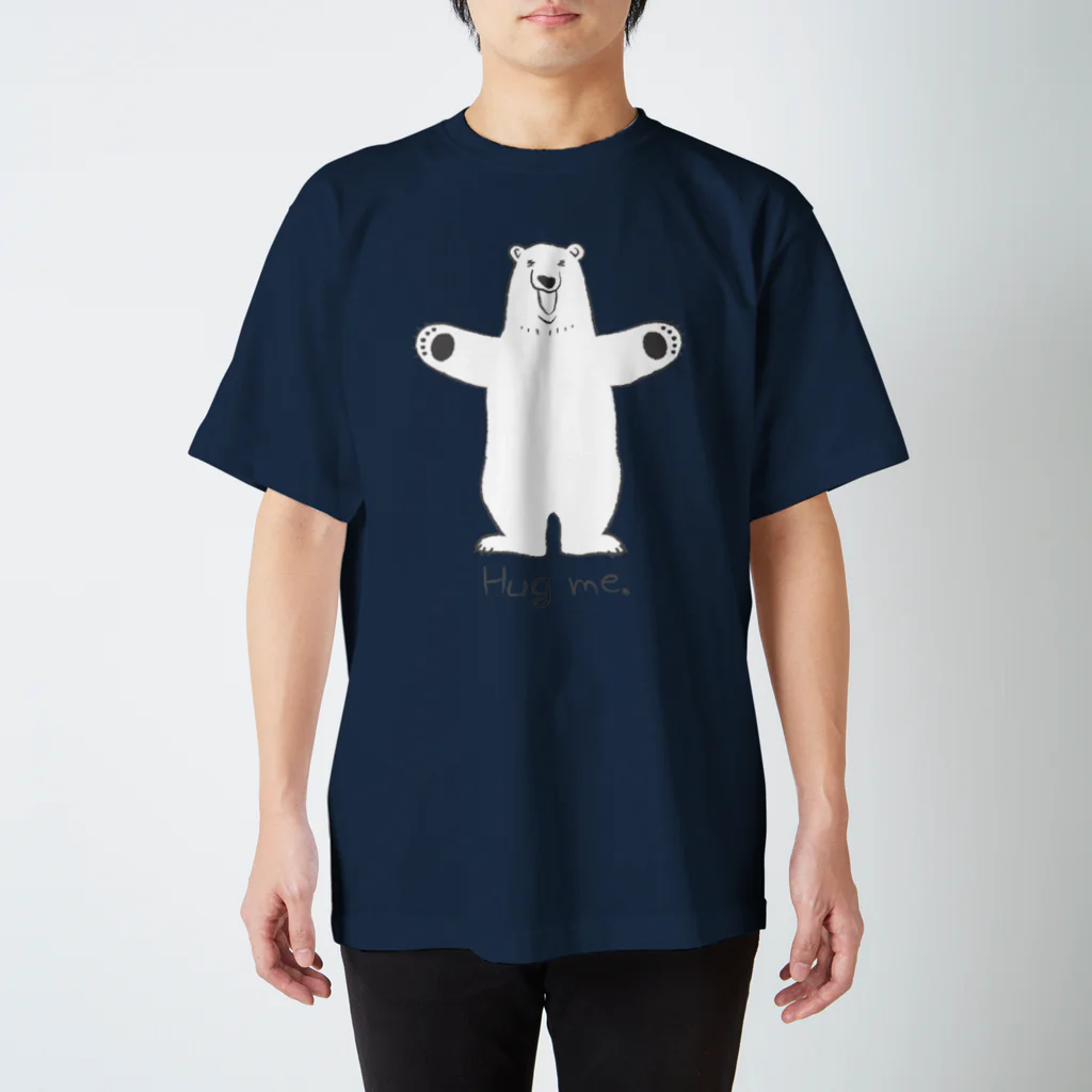 ワカボンドのシロクマさん、ハグを求める。 スタンダードTシャツ