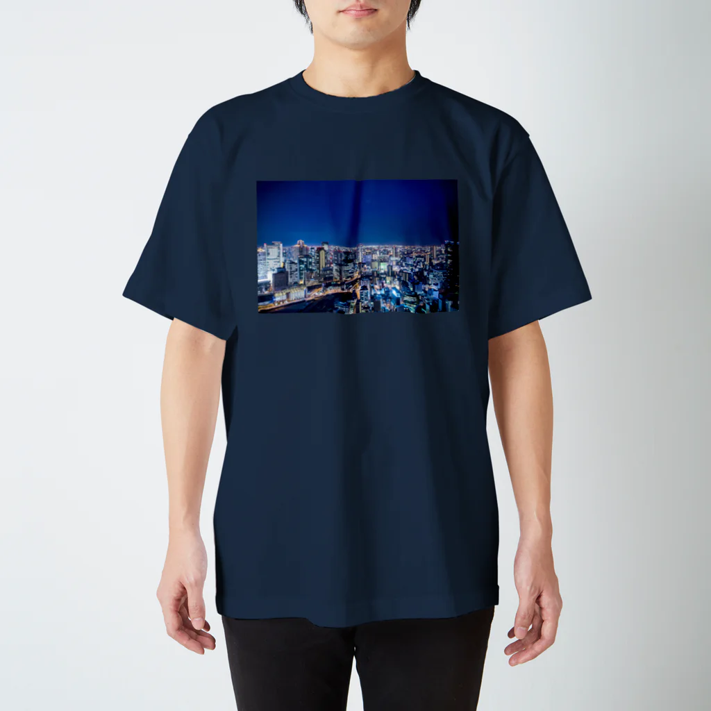 ハリネズミの梅田の夜景 スタンダードTシャツ