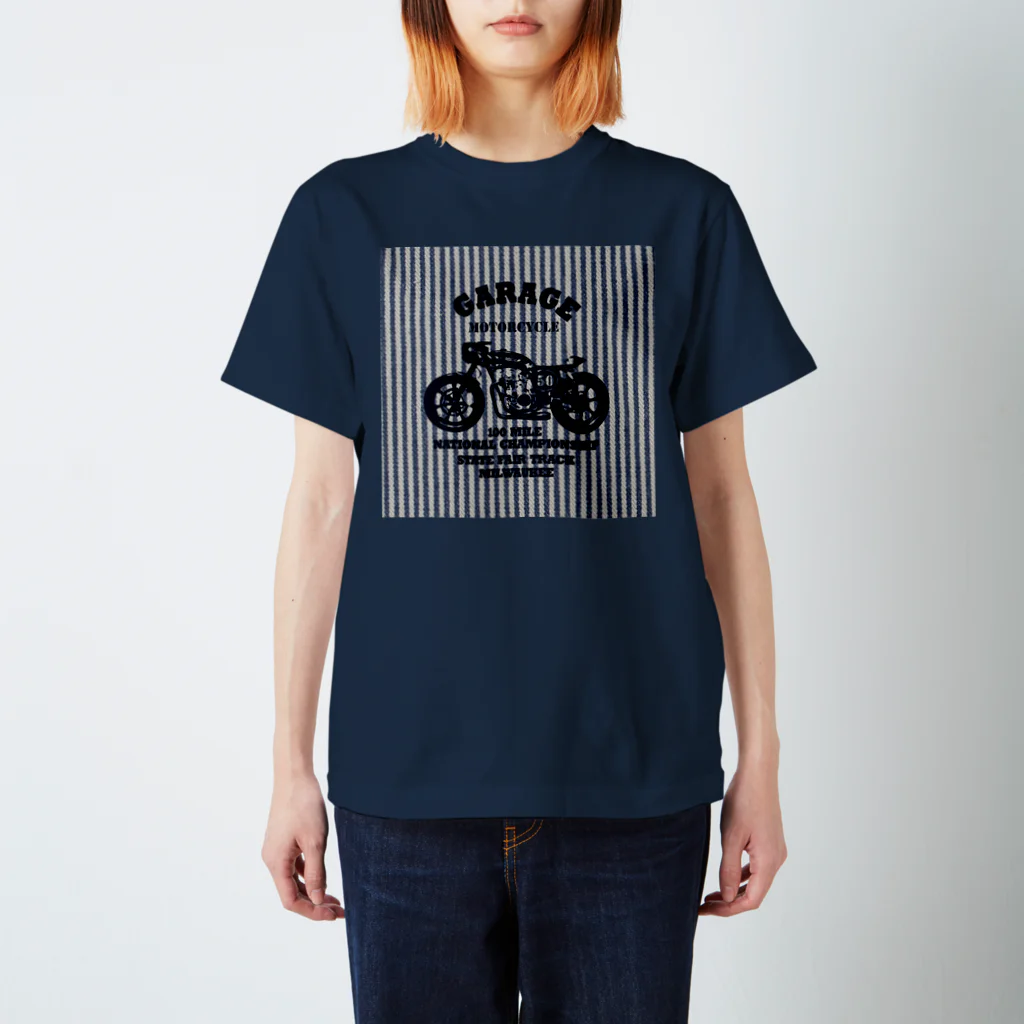 キッズモード某の武骨なバイクデザイン(ヒッコリー) Regular Fit T-Shirt