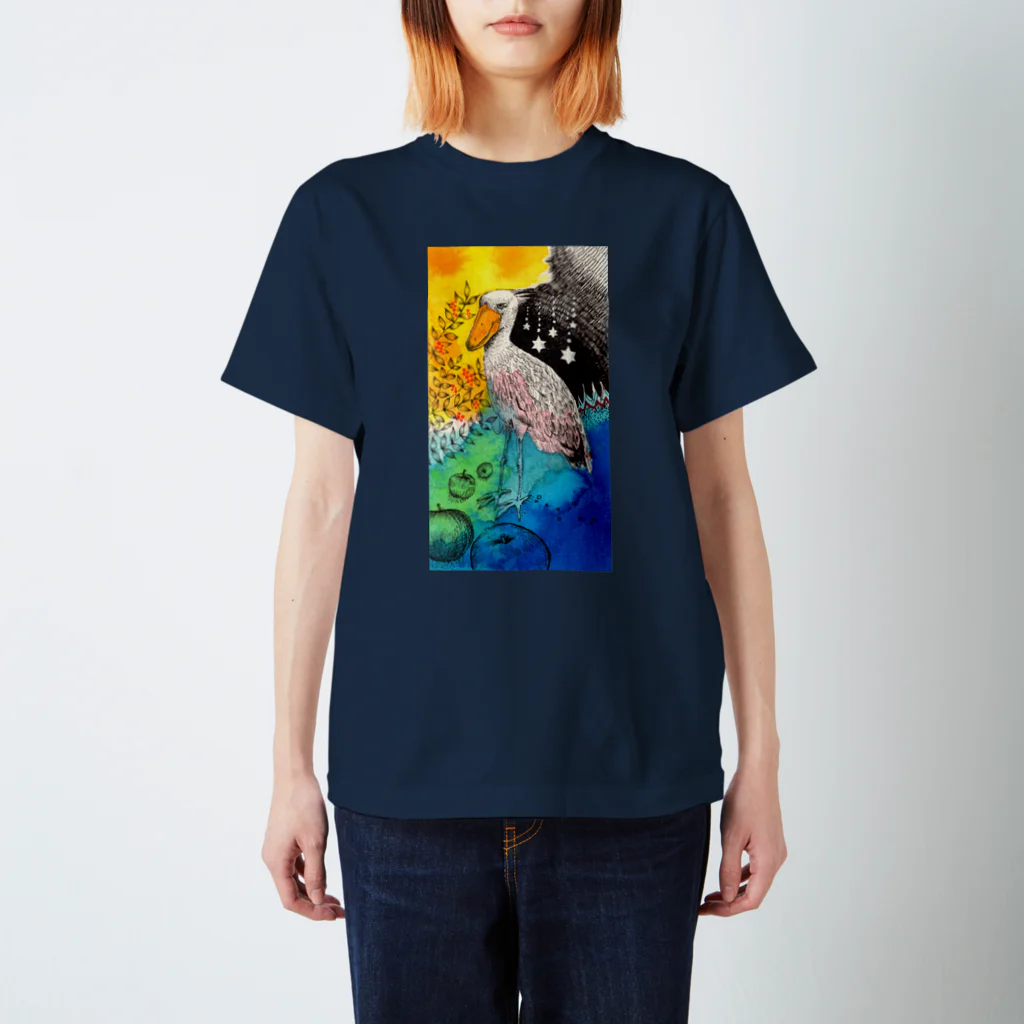 マキバドリのハシビロコウと星と林檎 Regular Fit T-Shirt