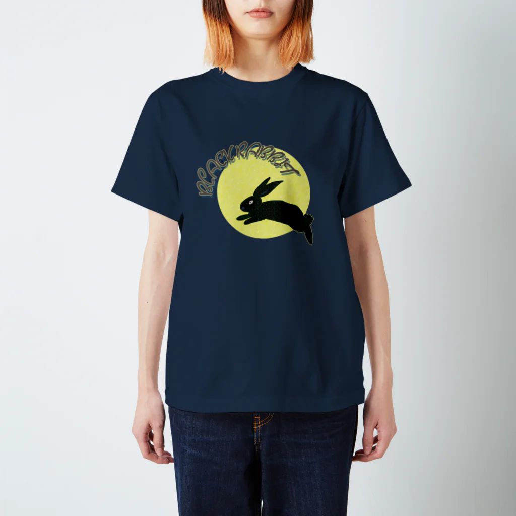 MZグラフィックスのうさぎ年　2023　ブラック・ラビット Regular Fit T-Shirt