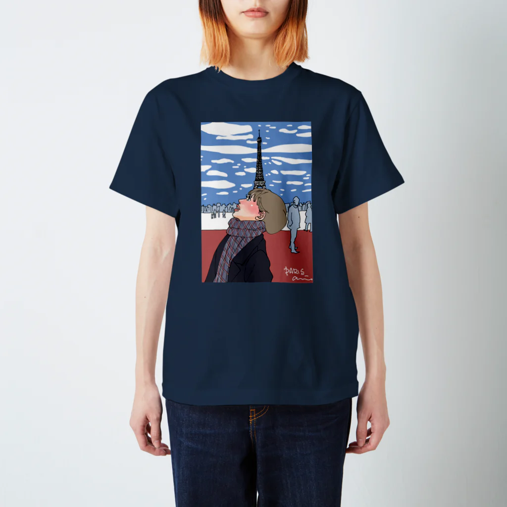 Anriのエッフェル塔の見える風景と少女 スタンダードTシャツ