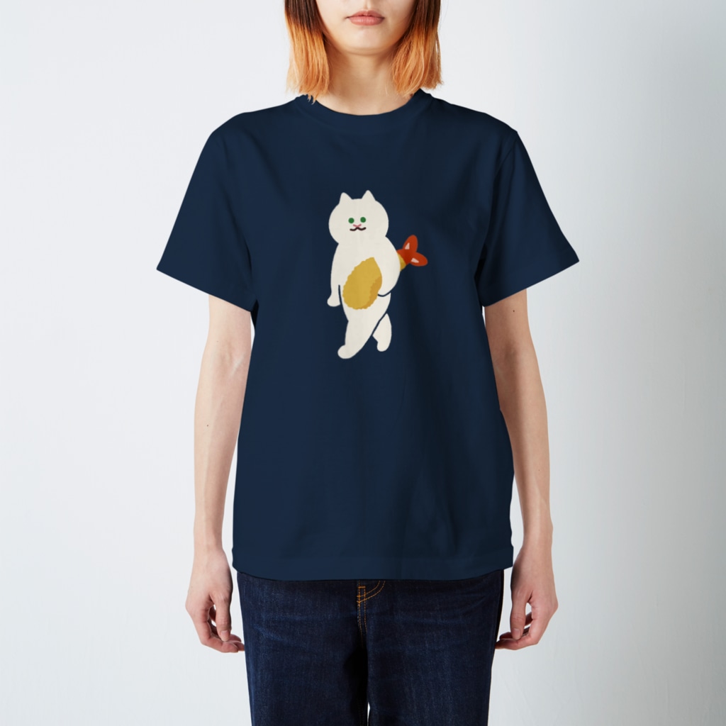 SUIMINグッズのお店の【大】エビフライをさわやかに運ぶねこ Regular Fit T-Shirt