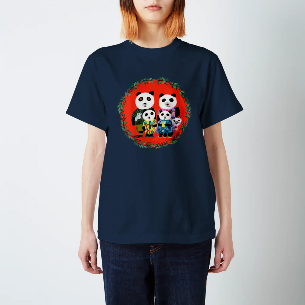 YUMIKITAGISHIのパンダファミリー Regular Fit T-Shirt