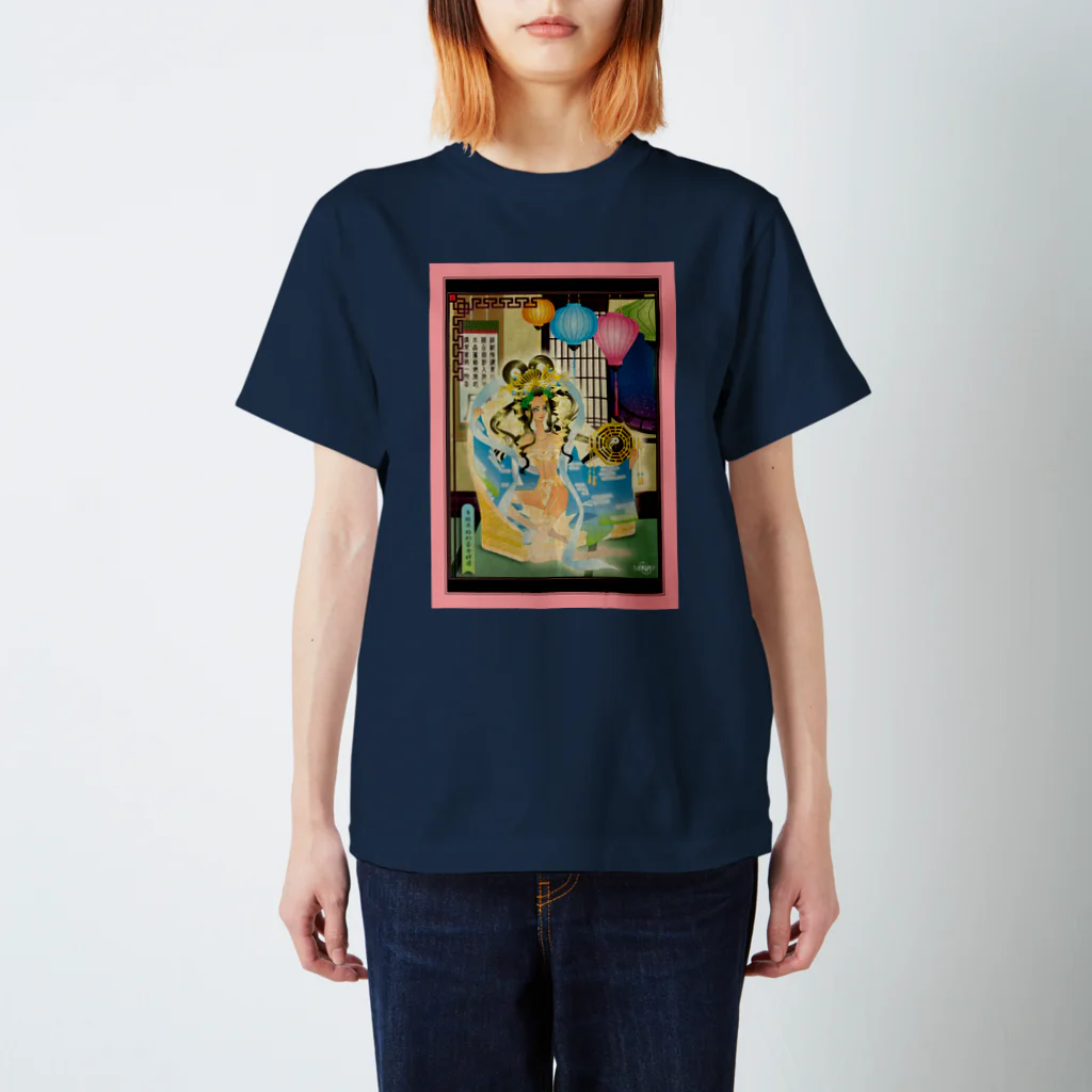 Melangeの希臘原始的昼女神図 Regular Fit T-Shirt