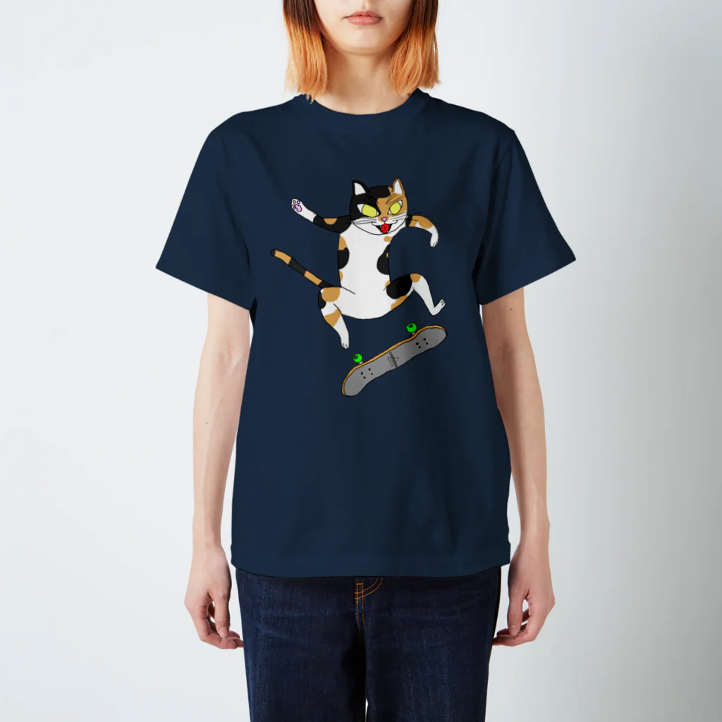 Filmer_Noonの猫とスケートボードとキックフリップ　Ver.３ スタンダードTシャツ