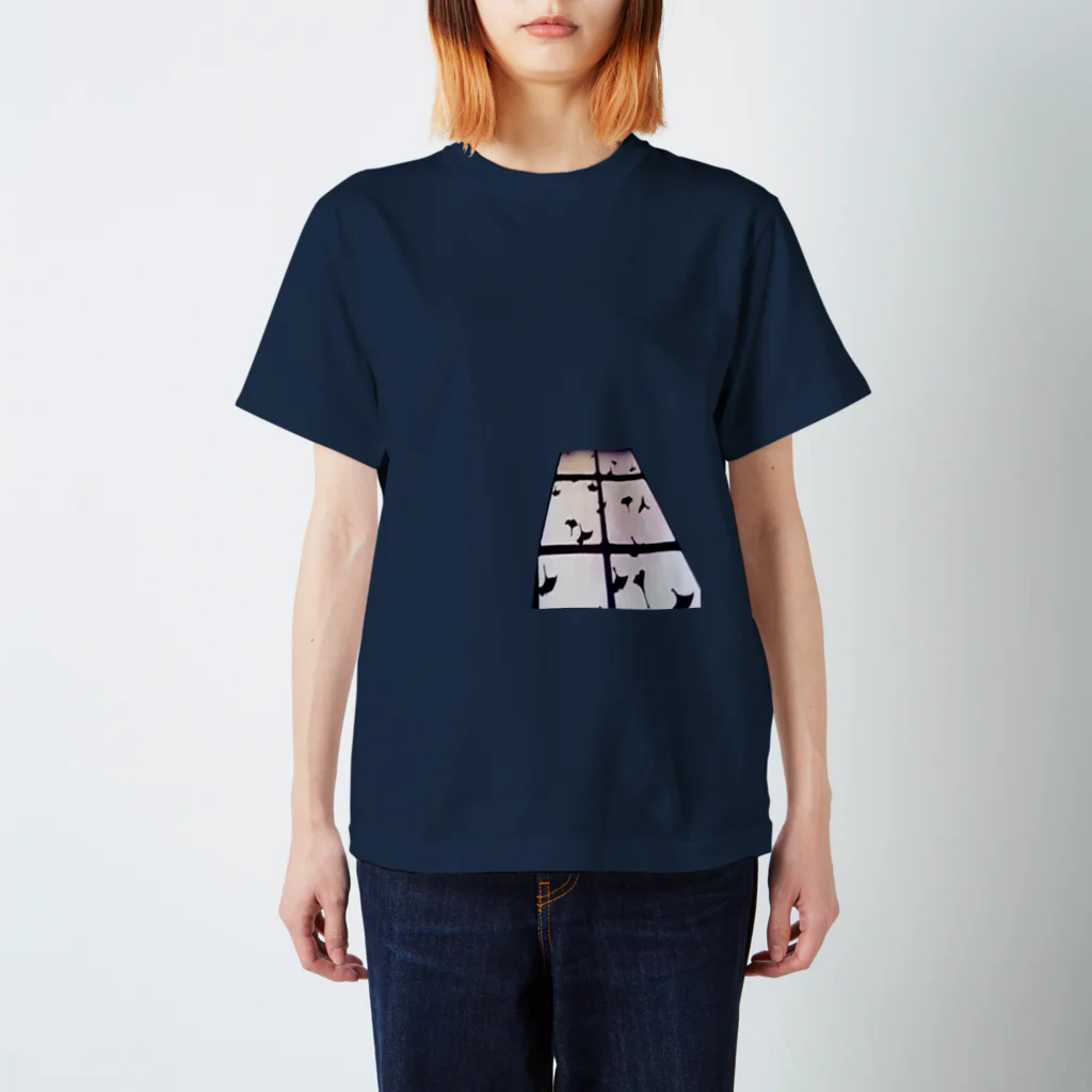 Danke Shoot Coffeeの窓の光いちょうの影 Regular Fit T-Shirt